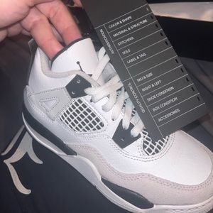Jordan 4 retro